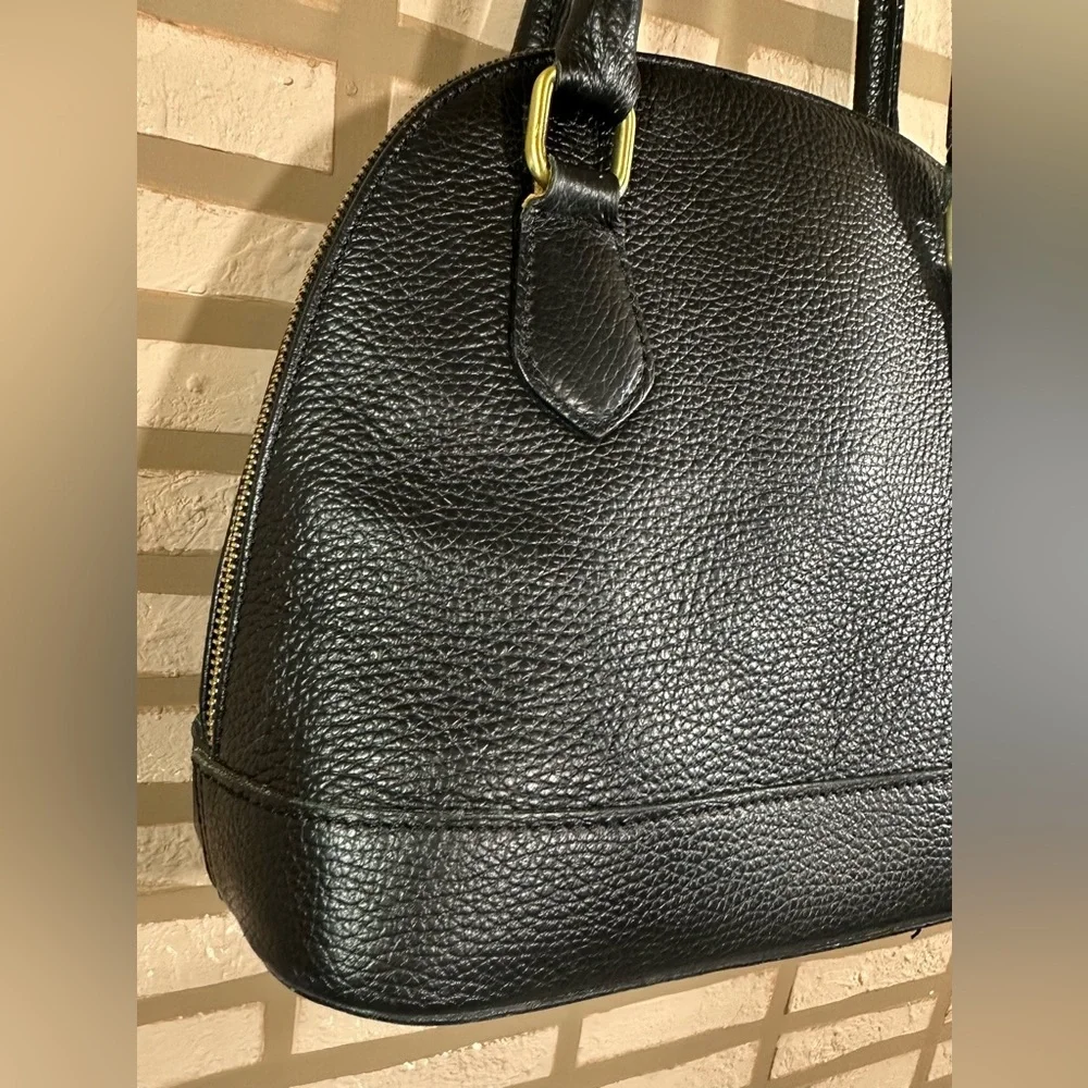 Black Leather Zip Up Purse - Picture 10 of 10